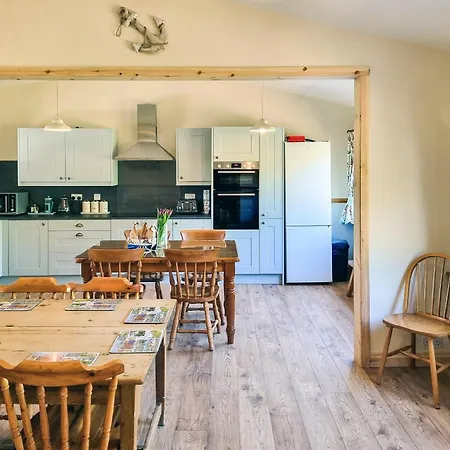 Captains Quarters * Staithes