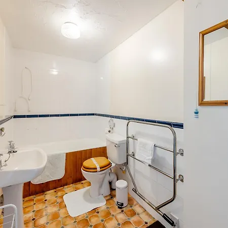 Captains Quarters *