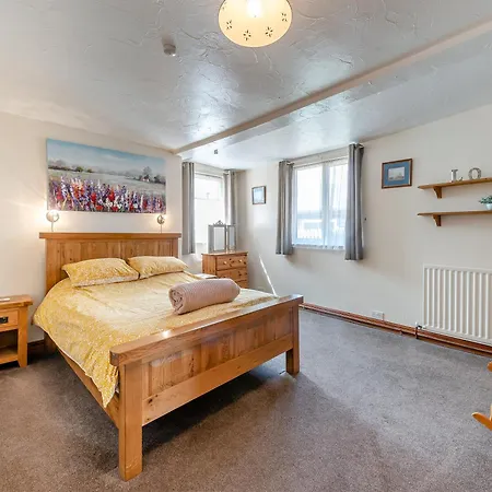 Captains Quarters *