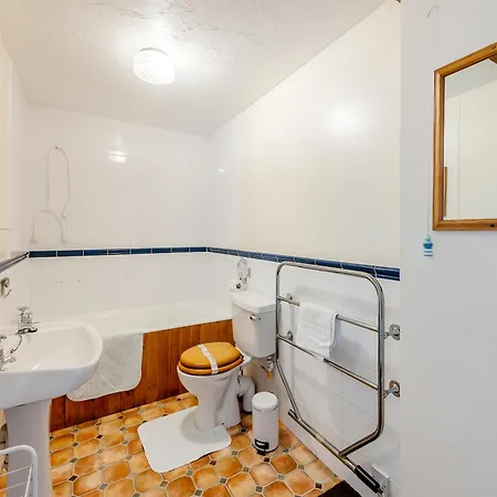 Дом отдыха Captains Quarters - 16266 Стейтес
