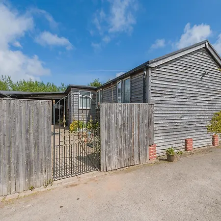 Captains Quarters - 16266 *